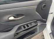Lexus ES 300h 11