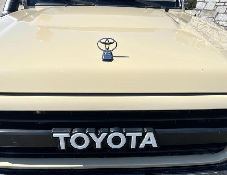 Toyota Land Cruiser 28