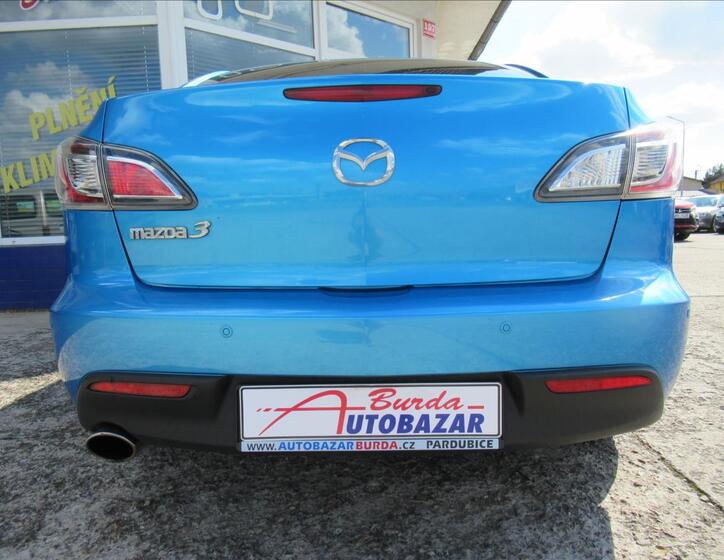 Mazda 3 6