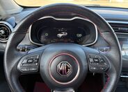 MG ZS 8