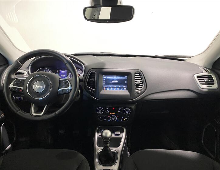 Jeep Compass 10