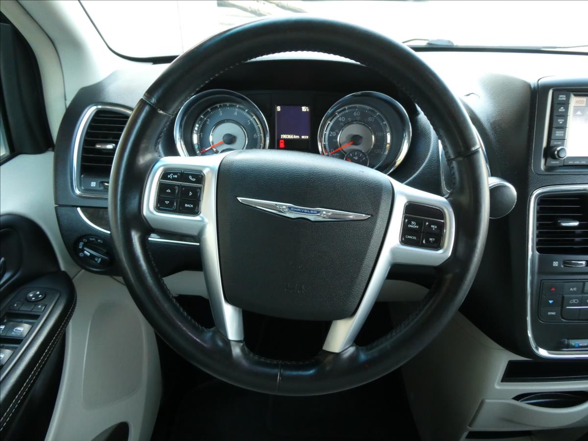 Chrysler Town & Country