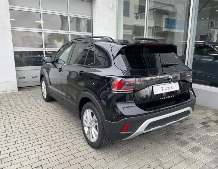 Volkswagen T-Cross 7