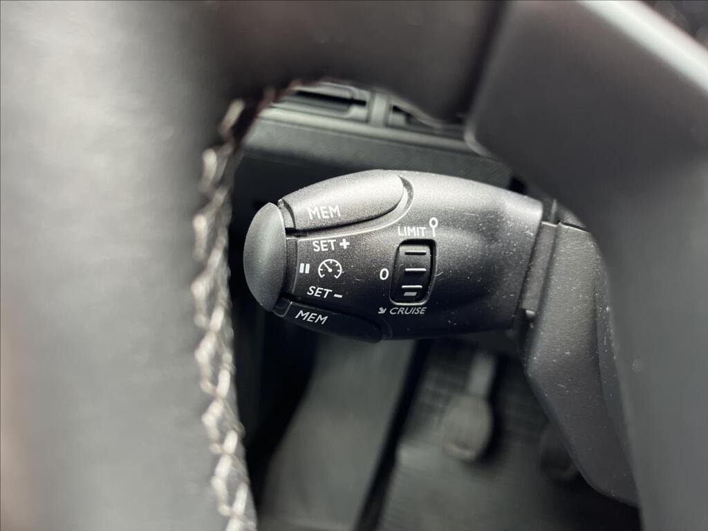 Peugeot 5008 14