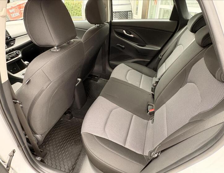 Hyundai i30 10
