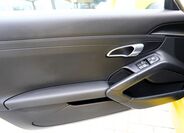 Porsche Cayman 19