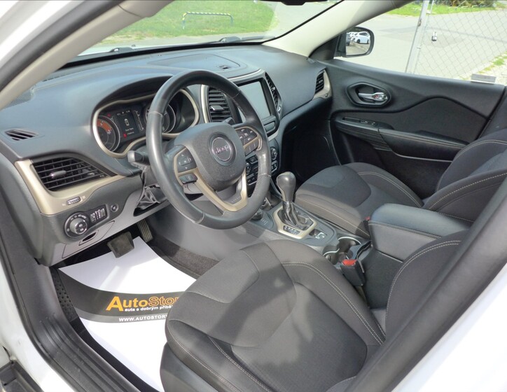 Jeep Cherokee 18
