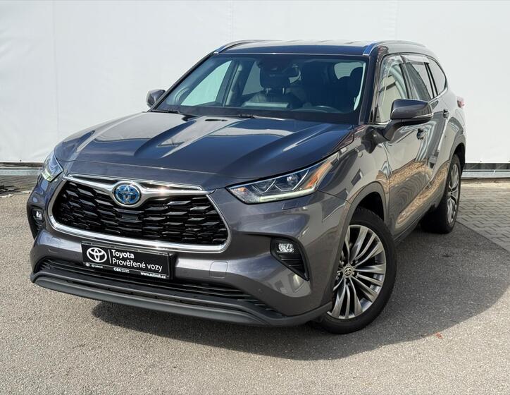 Toyota Highlander 1