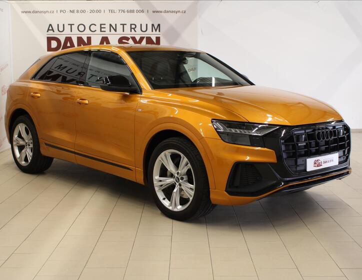 Audi Q8 3