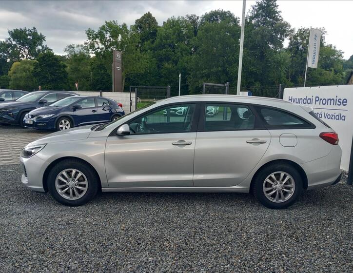 Hyundai i30 4