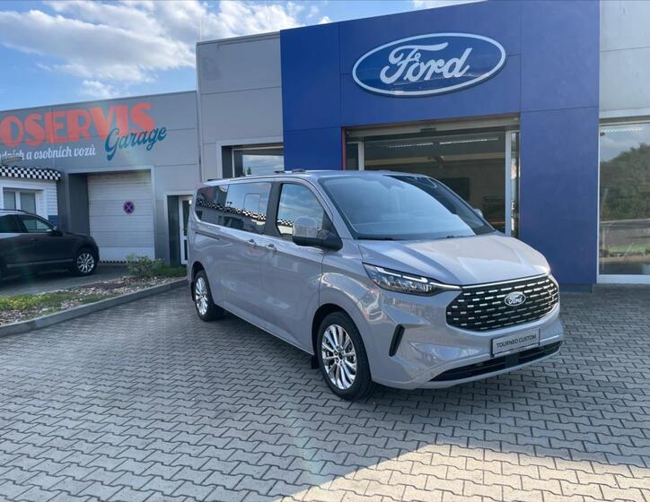 Ford Tourneo Custom 3