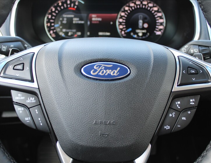 Ford Edge 13
