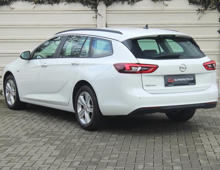 Opel Insignia 4