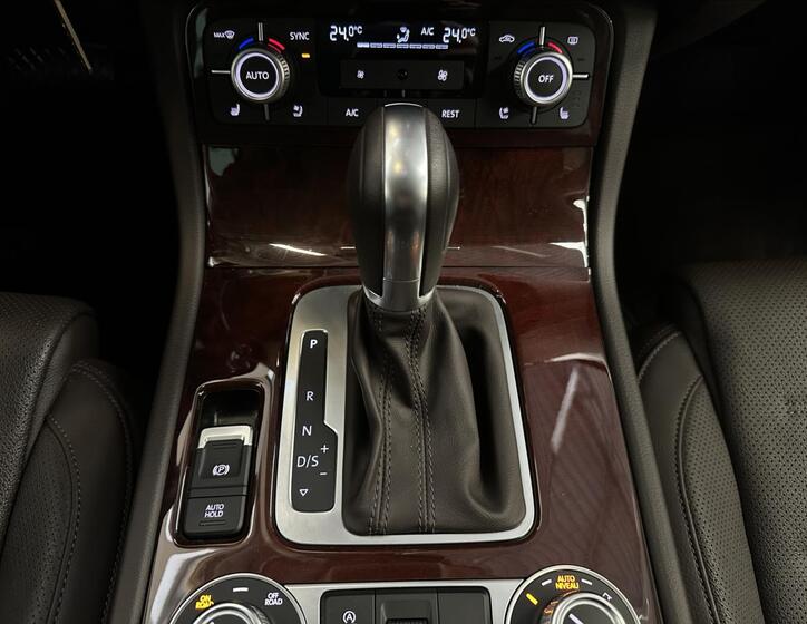 Volkswagen Touareg 17
