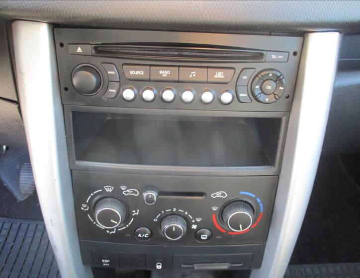 Peugeot 207 16