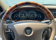 Jaguar S-Type 8