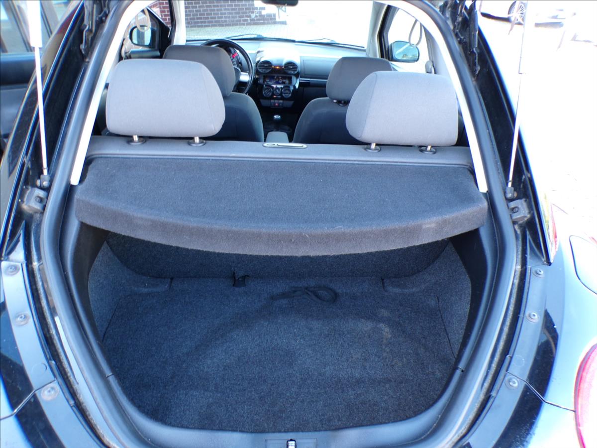 Volkswagen New Beetle