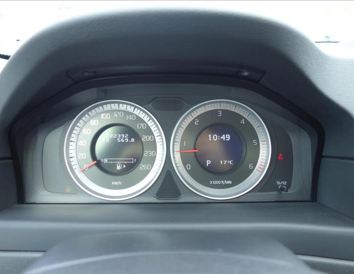 Volvo XC70 33