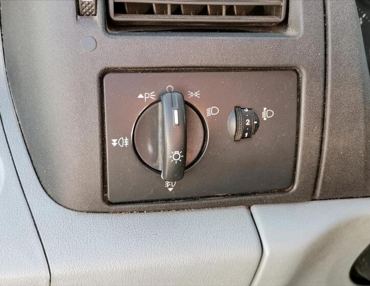 Ford Transit 13