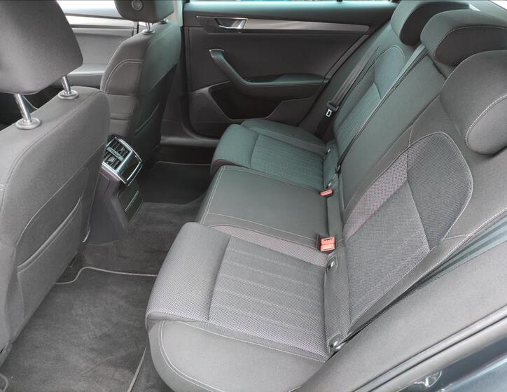 Škoda Superb 7