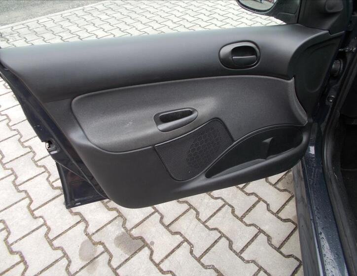 Peugeot 206 24