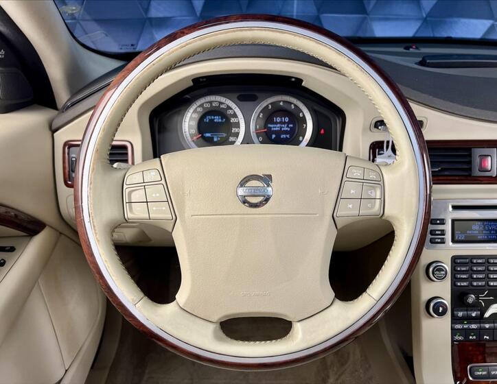 Volvo S80 11