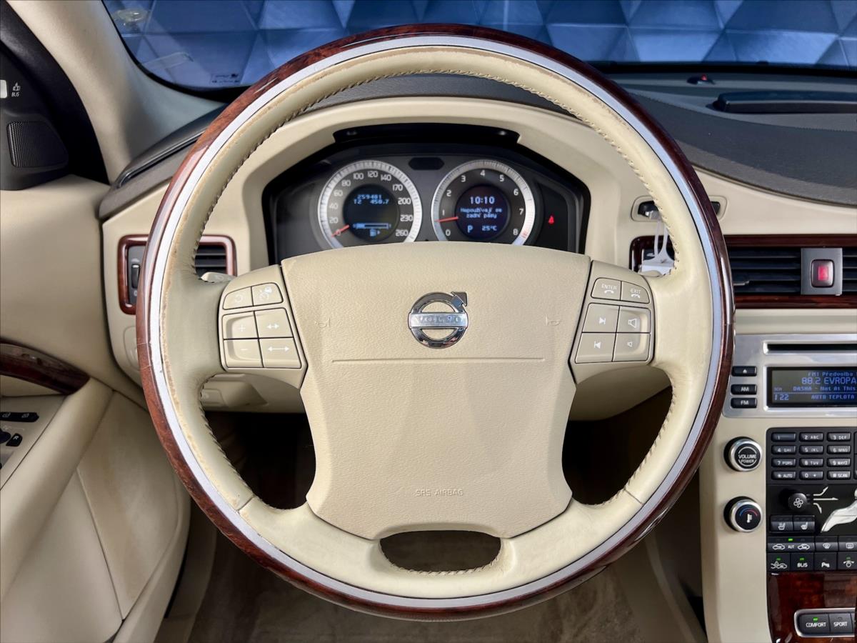 Volvo S80
