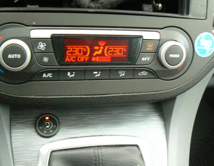 Ford C-MAX 12