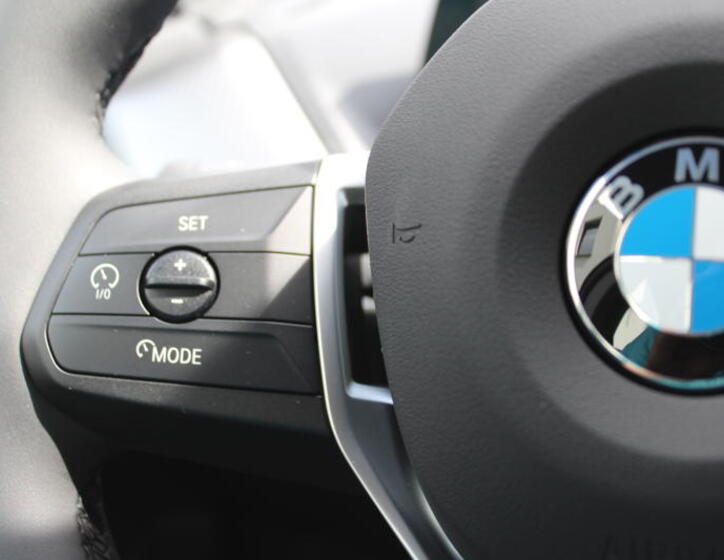 BMW Řada 2 11