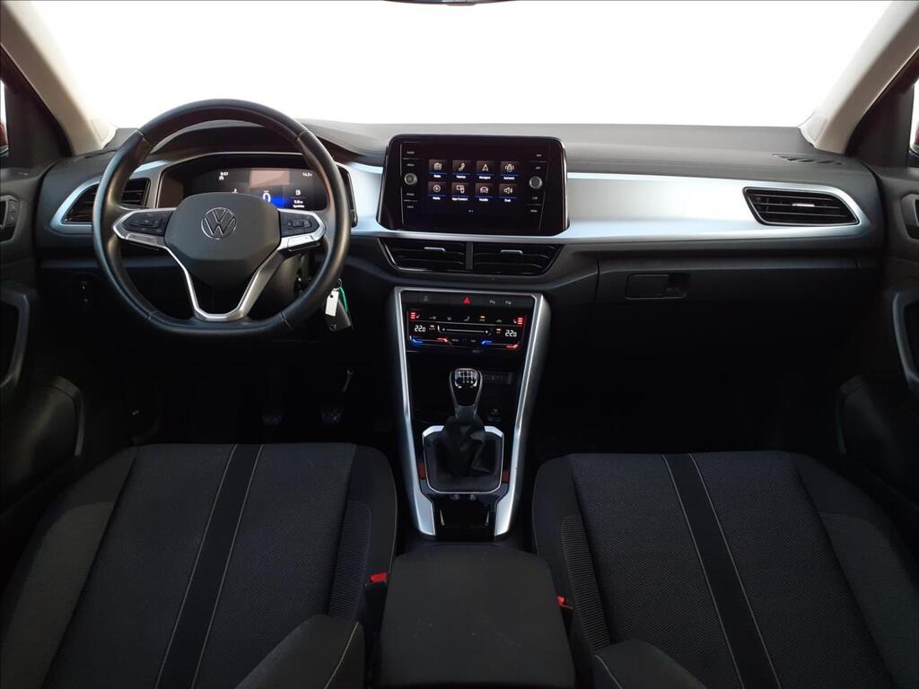 Volkswagen T-Roc 5