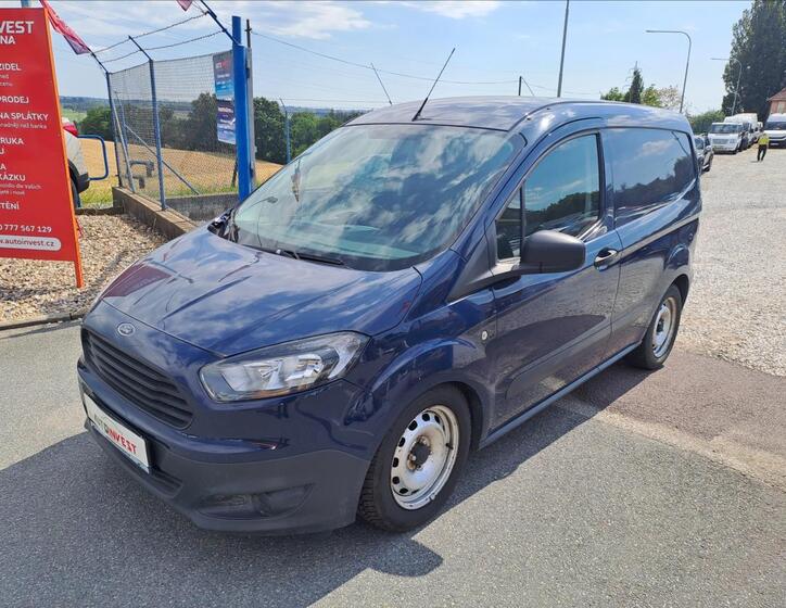 Ford Tourneo Courier 1