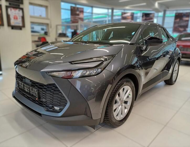 Toyota C-HR 3