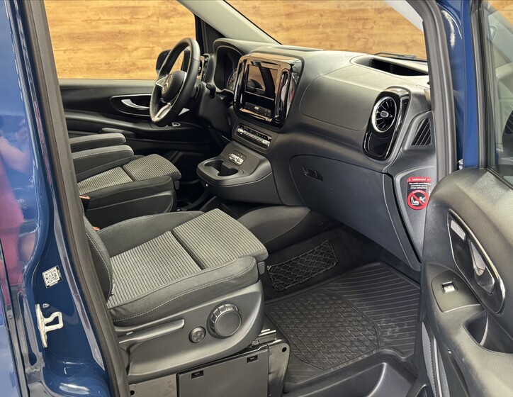 Mercedes-Benz Vito 5