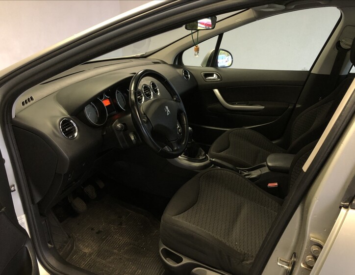 Peugeot 308 9