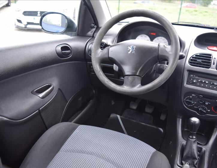 Peugeot 206 29