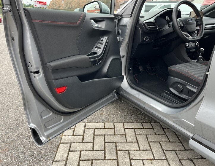 Ford Puma 43
