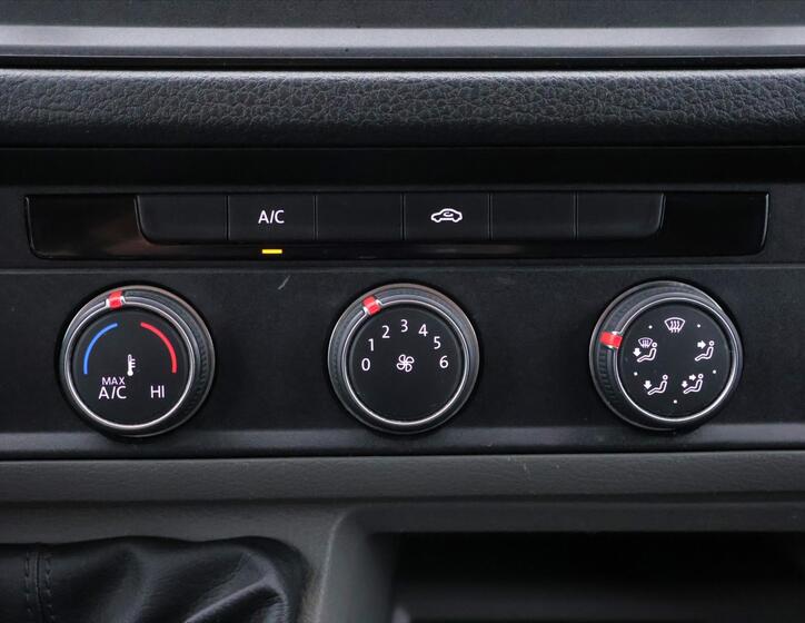 Volkswagen Crafter 23