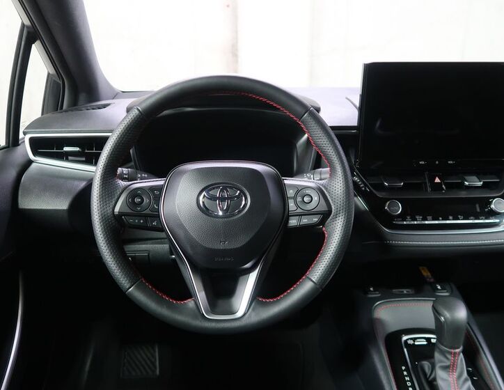 Toyota Corolla 16