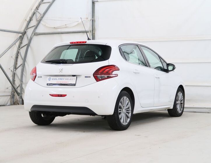 Peugeot 208 6