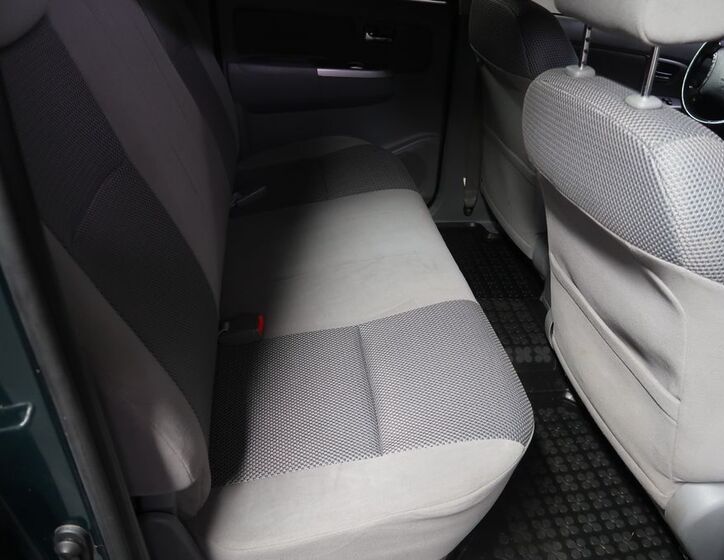 Toyota Hilux 12