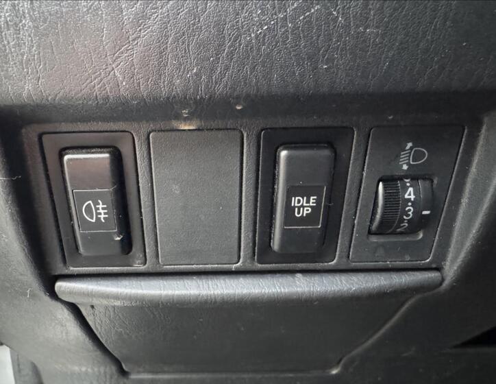 Toyota RAV4 25