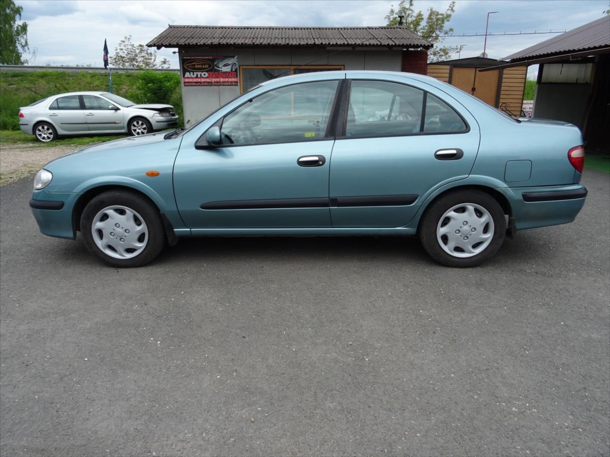 Nissan Almera