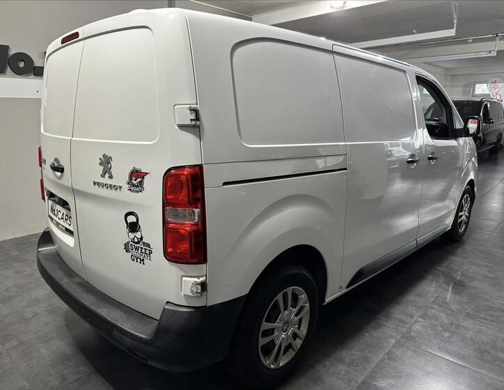Peugeot Expert 5