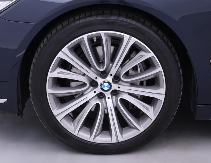 BMW Řada 7 46