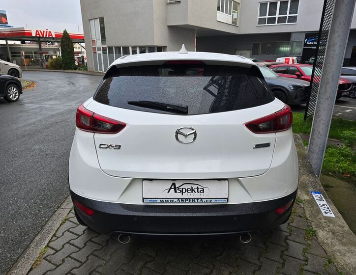 Mazda CX-3 4
