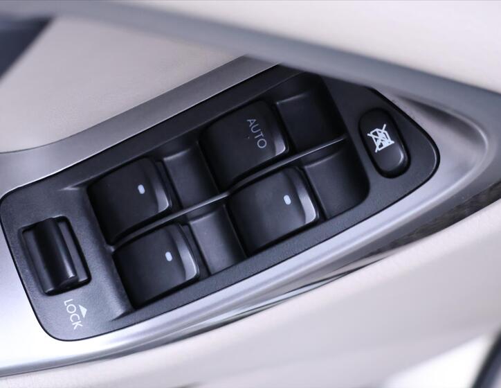 Subaru Legacy 15
