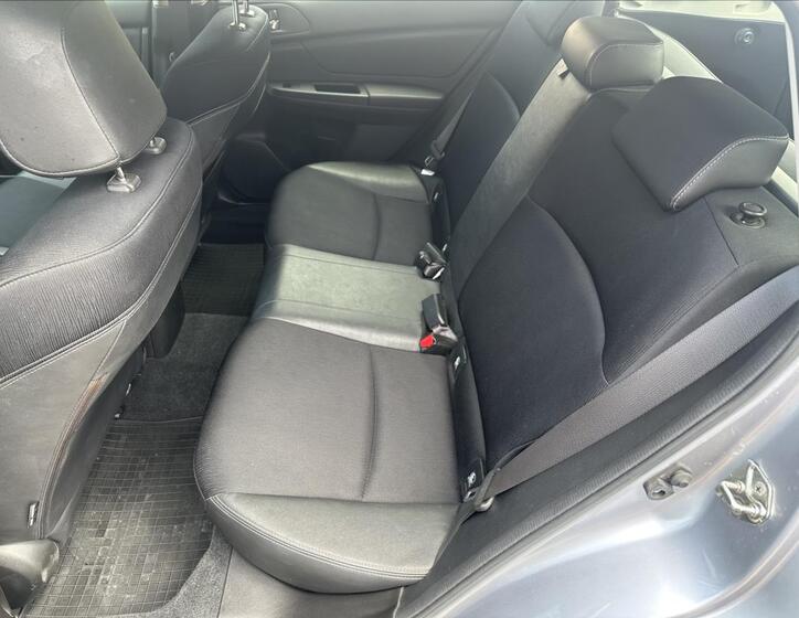 Subaru Impreza 13