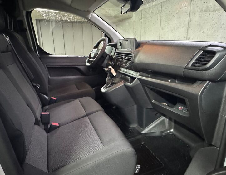 Toyota ProAce 13