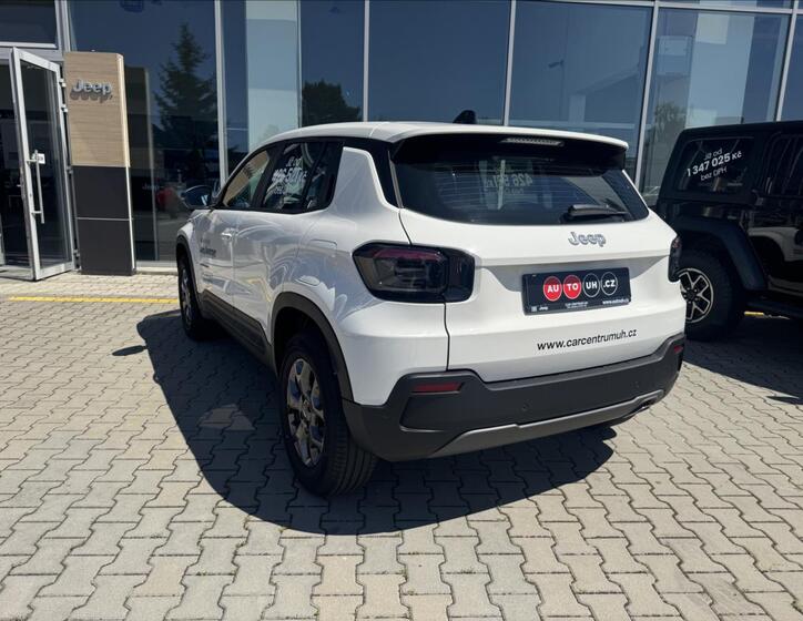 Jeep Avenger 4
