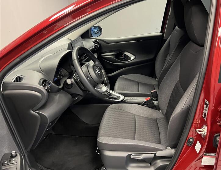 Toyota Yaris 6